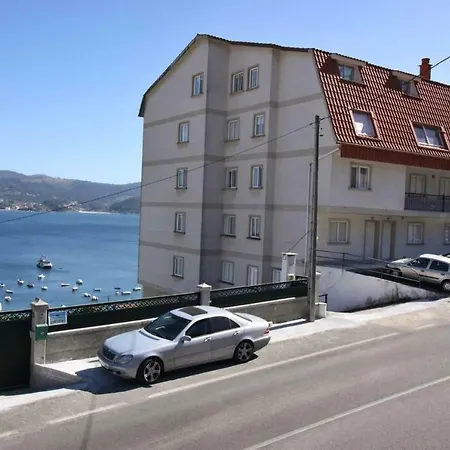 Apartamento Playa 1 شقة *